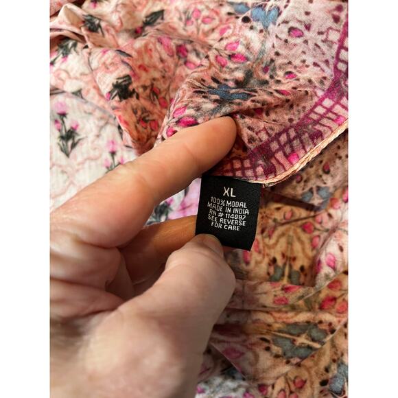 Tolani Flowy Floral Boho Kaftan Style Blouse - Picture 7 of 8